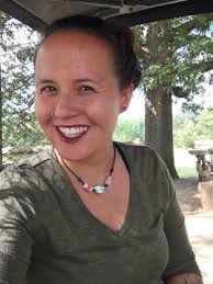 I would like to say a massive thank you to the wonderful lady who prepared  mulled wine for all the adults taking their kids trickle treating last  night, you decently made it