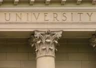 Romania are in prezent 93 de universitati de stat si private(acreditate) la care absolventii de bacalaureat isi pot depune dosarul. Exclusiv Topul UniversitÄÅ£ilor Din Romania Capital