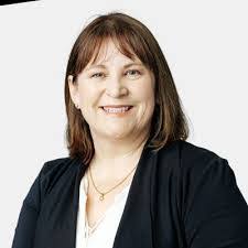 Toni Weller's Instagram, Twitter & Facebook