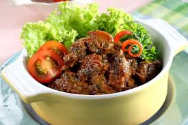 Cara pembuatan sambal bawang cukup mudah dan cepat cara membuatnya. Resep Opor Ayam Semur Daging Sambal Goreng Dan Rendang Untuk Sajian Lebaran Halaman All Kompas Com