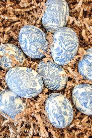 The little easter egg shapes could be turned into little easter egg. Make Chinoiserie Easter Eggs Diy Stonegable