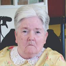 Julie Condon's Instagram, Twitter & Facebook