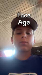 Melissa Hollabaugh's Instagram, Twitter & Facebook