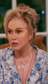 Kathy'nin makyajı 2. bölüm 👀 : r/RHOBH