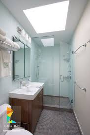 ديكورات حمامات صغيرة المساحة 50 تصميم حمامات مودرن بأفكار رائعة جدا Small Shower Room Bathroom Design Small Modern Modern Small Bathrooms