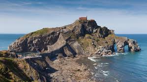 Viajar hasta san juan de gaztelugatxe, estudiar astronomía en el sur de francia o visitar las 17 réplicas de los principales monumentos europeos. Film Tourismus Wie Spanien Vom Game Of Thrones Hype Profitiert Archiv