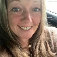 100+ perfiles de «Vowles»