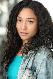 Carole Kunz's Instagram, Twitter & Facebook