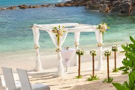 Itt az avani seychelles barbarons. Seychelle Szigetek Avani Barbarons Resort Spa Eskuvo Futura Travel
