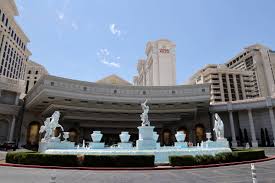 Aug 17, 2021 · dr. Caesars Ceo Bullish On Las Vegas Resorts Despite Mask Mandate