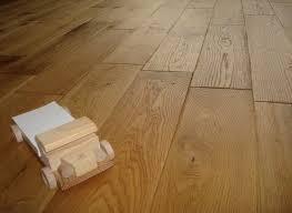 Parquet Chene Massif Vieilli Huile Naturel 15 Mm X 120 Mm Les Moulures Du Nord Parquet Chene Massif Chene Massif Parquet