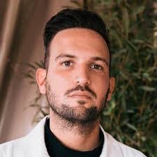 Dennis Brugman's Instagram, Twitter & Facebook