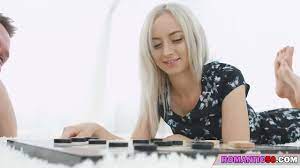 young and beauty college girl - XNXX.COM
