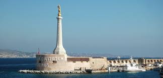 Zu fuß erreiche ich die kirche der katalanen. Online Hafenhandbuch Italien Marina Nettuno In Messina Sizilien