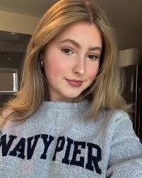 I may not have gone to Florida for spring break but I did go to Barnes and  noble which dare I say is better I'm my opinion. I had a hot date