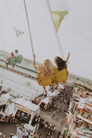 40 summer activities you'll actually look forward to trying. Summer Friend Date Ideas 2019 Aesthetic Summer Dress Aesthetic Summer Shirts Blue Summer Aesthetic Summe Summer Friends Friend Pictures Friend Photoshoot