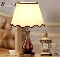 Modern Chinese Real Wood Vintage LED Table Lamp for Bedroom