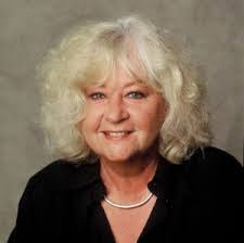 Harriet Bergman's Instagram, Twitter & Facebook