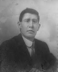 This is my g-g-uncle Thomas in the center. He lived from 1841 to 1921. At  the time of this picture, he lived in Whitney Point, Lisle, and/or  Nanticoke -- depending upon which