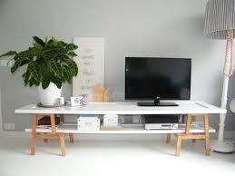 Ikea Hack Van 2 Ikea Bekvam Krukjes En 2 Voormalig Kastdeuren Die Ik Hoogglans Wit Heb Geschilderd Hebben We Ikea Zuhause Kleine Schlafzimmer Tricks Wohnen
