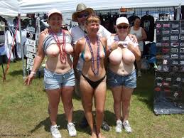 Big Titty Redneck - 59 photos