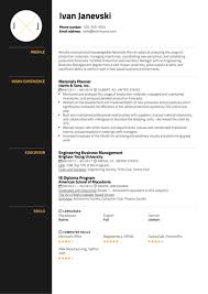 Should an engineering fresher/graduate include a border in his/her resume? Solar Engineer Resume Sample Kickresume