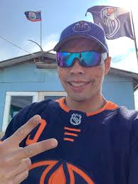 PLAY LA BAMBA, BABY!” #LetsGoOilers 💙🧡🤍🏒🥅🚨🇨🇦🇨🇦🇨🇦