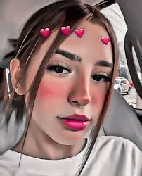 Violeta Perdomo's Instagram, Twitter & Facebook