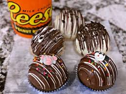 Salted Caramel Oreo Hot Chocolate Bombs Recipe Chocolate Bomb Christmas Hot Chocolate Caramel Oreo