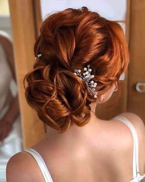 20 Prettiest Halo Braid Hairstyles to Copy