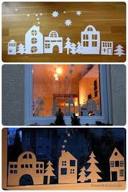 Wie Bastelt Man Das Fensterbild Hauser Im Winter Fensterdeko Weihnachten Basteln Fensterbilder Weihnachten Fensterdeko Weihnachten