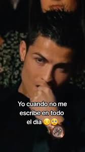 Cuando No Me Escribes En Todo El Día 😔