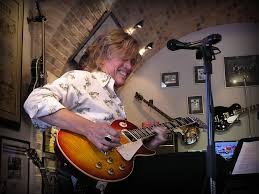 Generally, though not always, for two bars. Guitar Solo Wikipedia