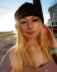 Anna (@03._anna) • Instagram photos and videos