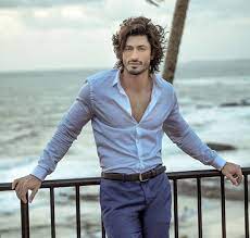 Get more info like birth place, age, birth sign, biography, family, relation & latest news etc. Vidyut Jamwal Biography Age Height Family Education Girlfriend More