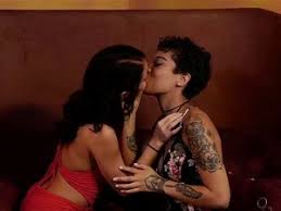 Ed ecco una serie di siti, foto, video che usano la notorieta' delle tre per rilanciare contenuti porno, anche con interpreti somiglianti alle originali, ma che. Video Porno E Film Di Sesso Gratuiti Fighe Francesi Pornoamica Com