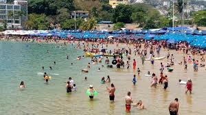 Temperatura, humedad, precipitaciones, nevada, luz diurna, sol, índice uv y temperatura del mar. Ernesto R Escalona Sur Twitter Asi Lucen Las Playas De Acapulco Hoy Domingo 1 De Abril Con Miles De Turistas Disfrutando Nuestro Maravilloso Clima