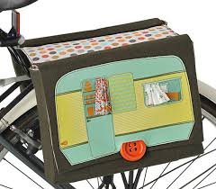 Une Sacoche A Velo En Forme De Caravane Velo Sacoche Velo Sacoche