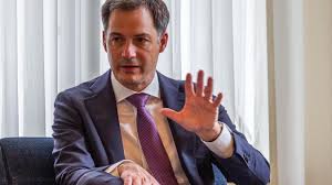 Explore tweets of alexander de croo @alexanderdecroo on twitter. Le Coronapass Pour Alexander De Croo Oui Aux Avantages Pour Les Vaccines Edition Digitale De Liege
