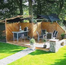 Das haus steht, das dach ist gedeckt und der innenausbau fast fertig. Garten Gestalten L Form Cool Inspirierend Terrassengestaltung Mit Sichtschutz Kleinen Garten Gestalten Feuerstelle Garten Terrassengestaltung Garten Gestalten