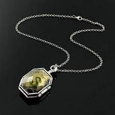 Harry Potter Magic Horcrux of Salazar Slytherin's Locket Pendant Necklace  Cosplay Jewelry For Men Women Kids Fans 