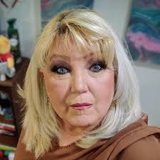 Pat Carroll as Prunella, Ginger Rogers as Queen, Barbara Ruick as  Esmerelda, Lesley Ann Warren as Cinderella, Celeste Holm as Fairy  Godmother, Stuart Damon as Prince, Jo Van Fleet as Stepmother, and