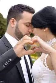 الكل يشاركنا مواليدة