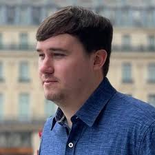 Benjamin Lander's Instagram, Twitter & Facebook