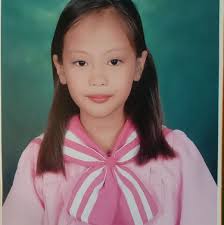 Patay ang isang rider matapos umanong mawalan ng balanse at sumemplang ang  sinasakyang motorsiklo bago nagulungan ng mini bus sa Tanza, Cavite.