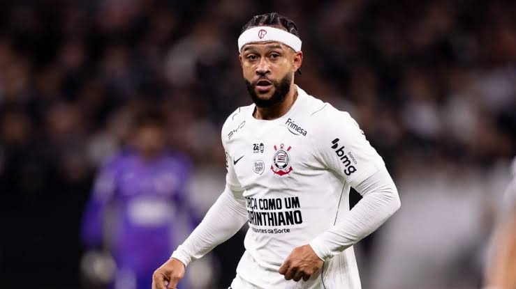 INACREDITÁVEL: Conselho do Corinthians deve reprovar a renovação de Memphis Depay