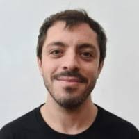 Elaine Moreschi's Instagram, Twitter & Facebook