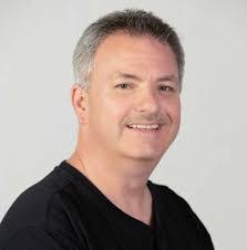 Carl Merrick's Instagram, Twitter & Facebook