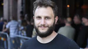 Världsartist underhåller på klassisk Malmöscen