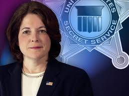 Leiðarin fyri Secret Service loyst úr starvi